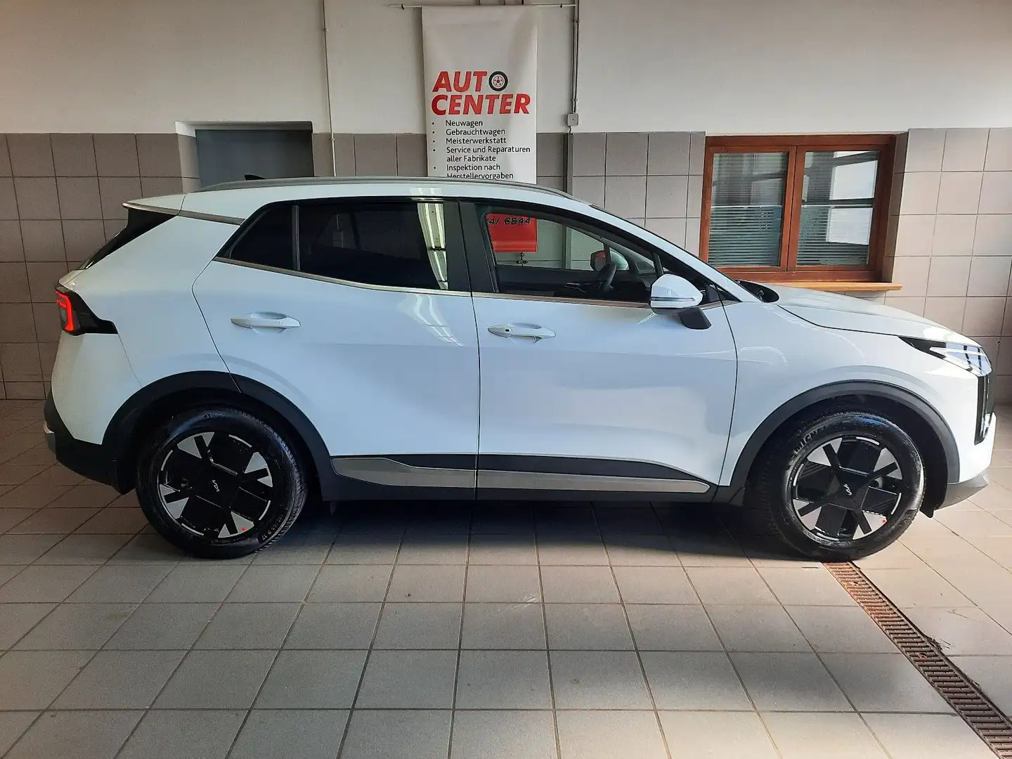 Kia Sportage 1.6 T-GDI Neues Modell Weiß - 2