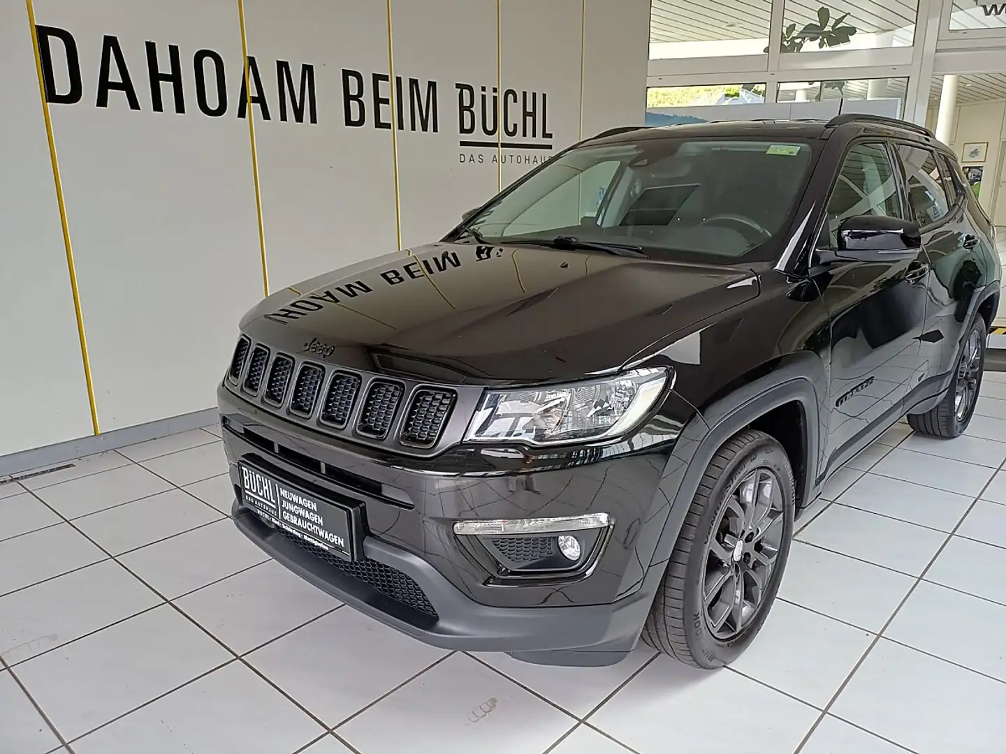 Jeep Compass 1,6 MultiJet II 120 FWD Night Eagle Schwarz - 2