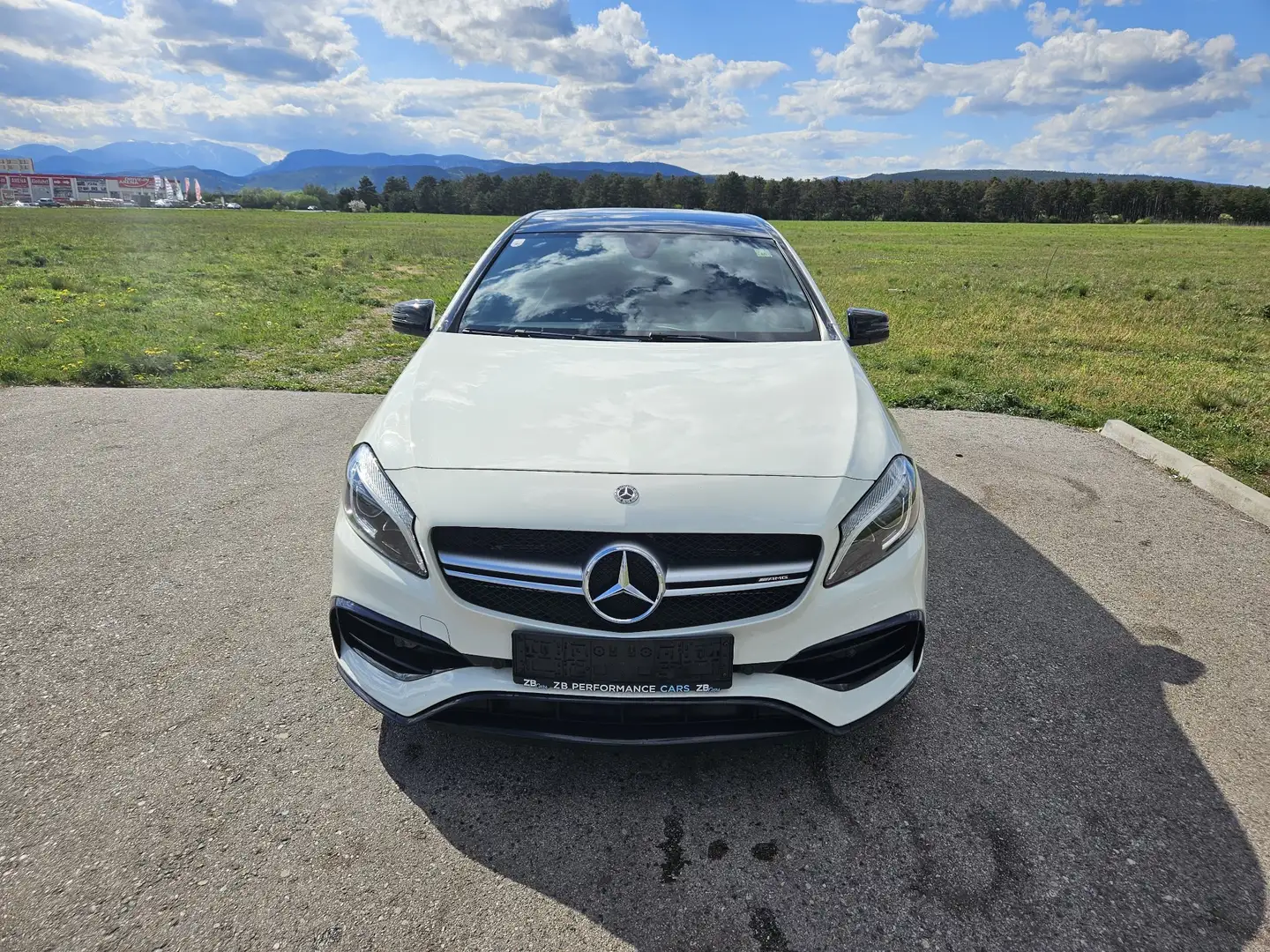 Mercedes-Benz A 45 AMG Mercedes-AMG 4MATIC Aut. Weiß - 2