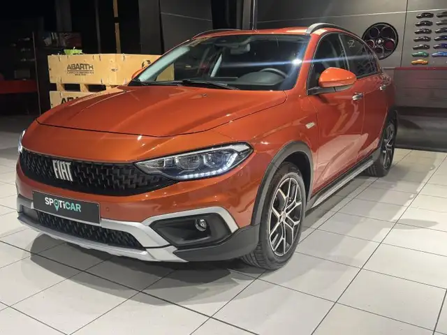 Fiat Tipo CROSS My23