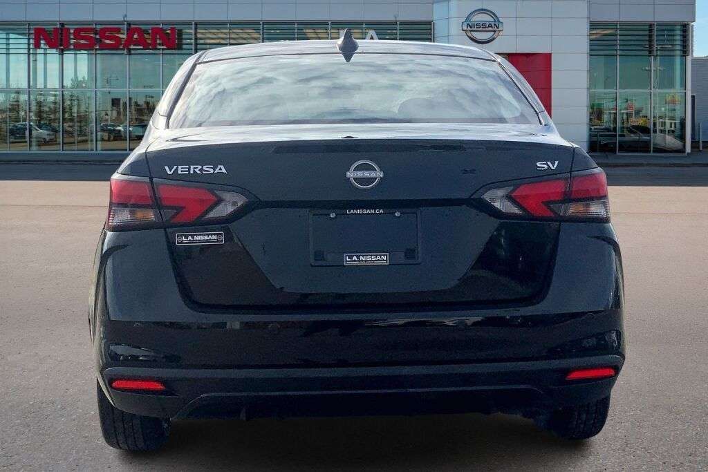 2024 Nissan Versa SV — снимка 1