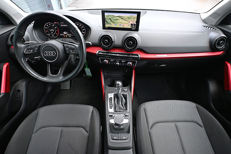 Audi Q2 1,4 TFSI COD S-tronic ACC, LED, Navi, eKlappe, ... — photo 9