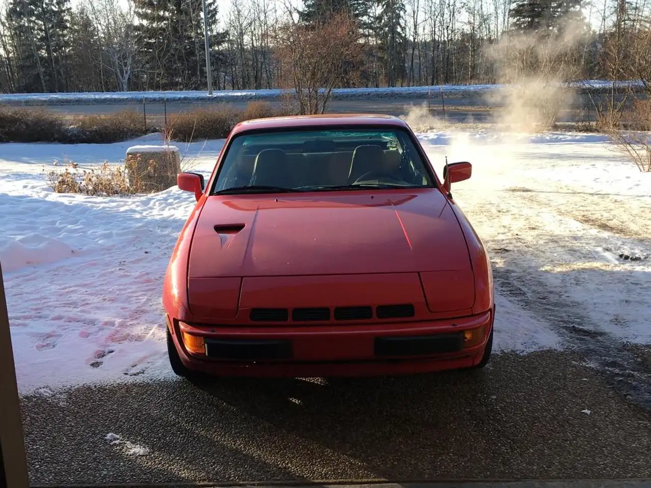 Porsche 924 снимка Porsche 924
