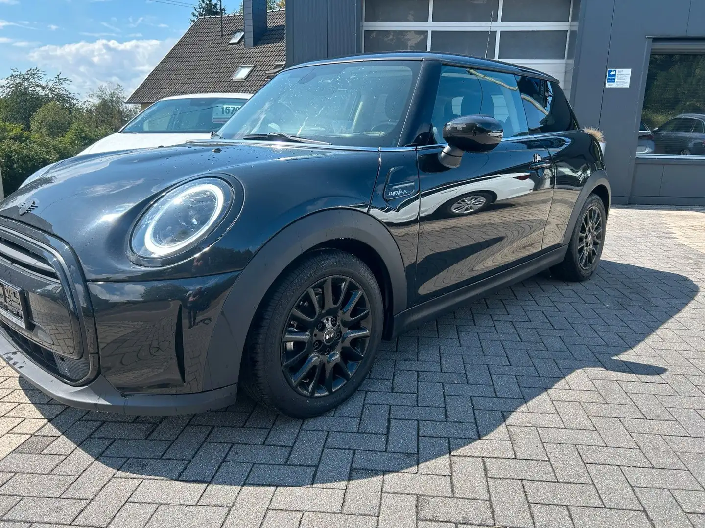 MINI Cooper Mini 3-trg. Cooper CAMDEN Sondermodell Schwarz - 2