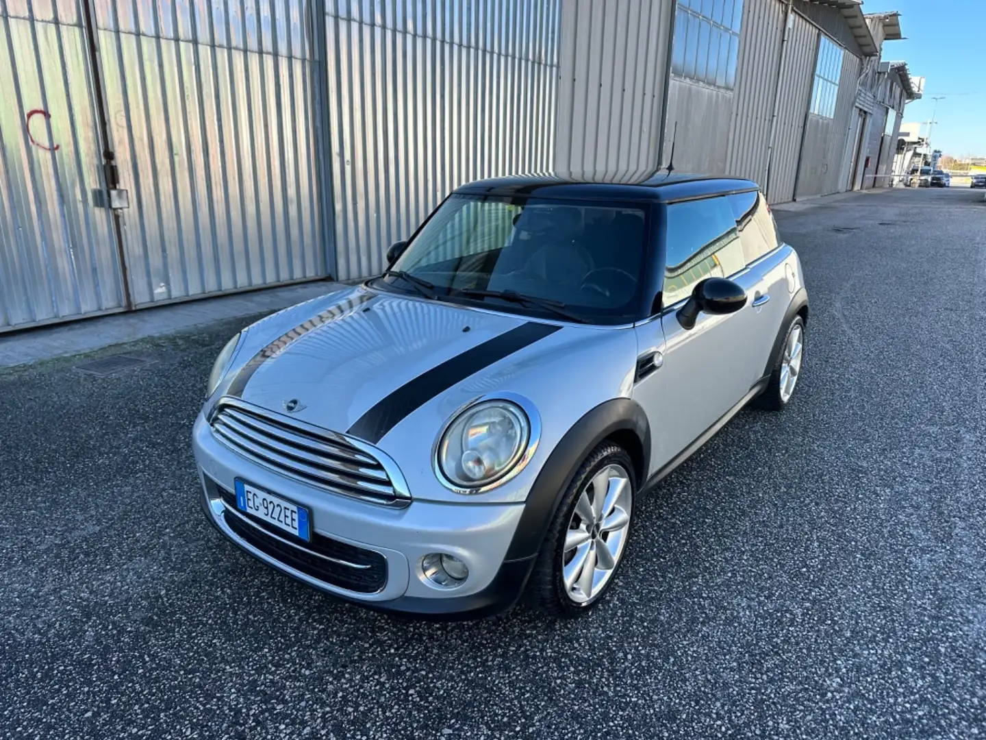 MINI 1.6 16V Cooper D Серый - 1