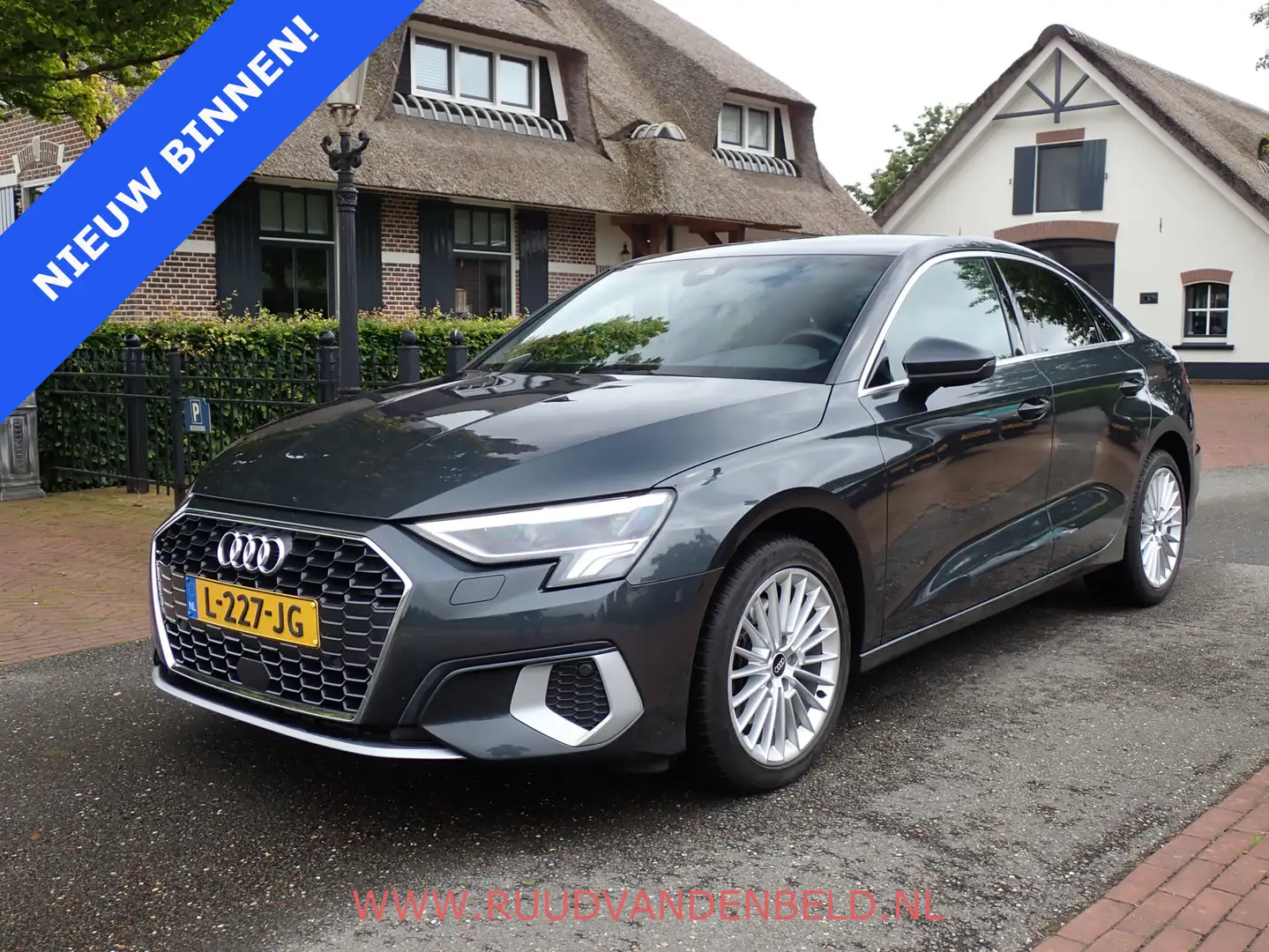 Audi A3 Limousine 30TFSI ACC/SPORTSTOEL/TREKHAAK/FULL-LED/ Grigio - 1