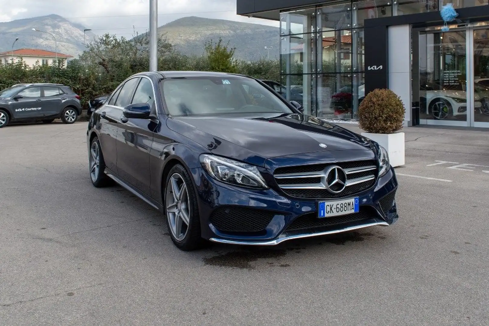 Mercedes-Benz C 180 d Premium + AMG pack Blau - 1