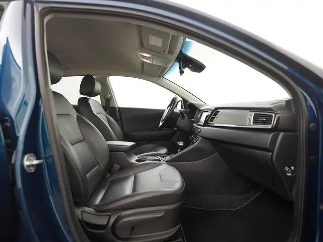 Kia Niro view 3