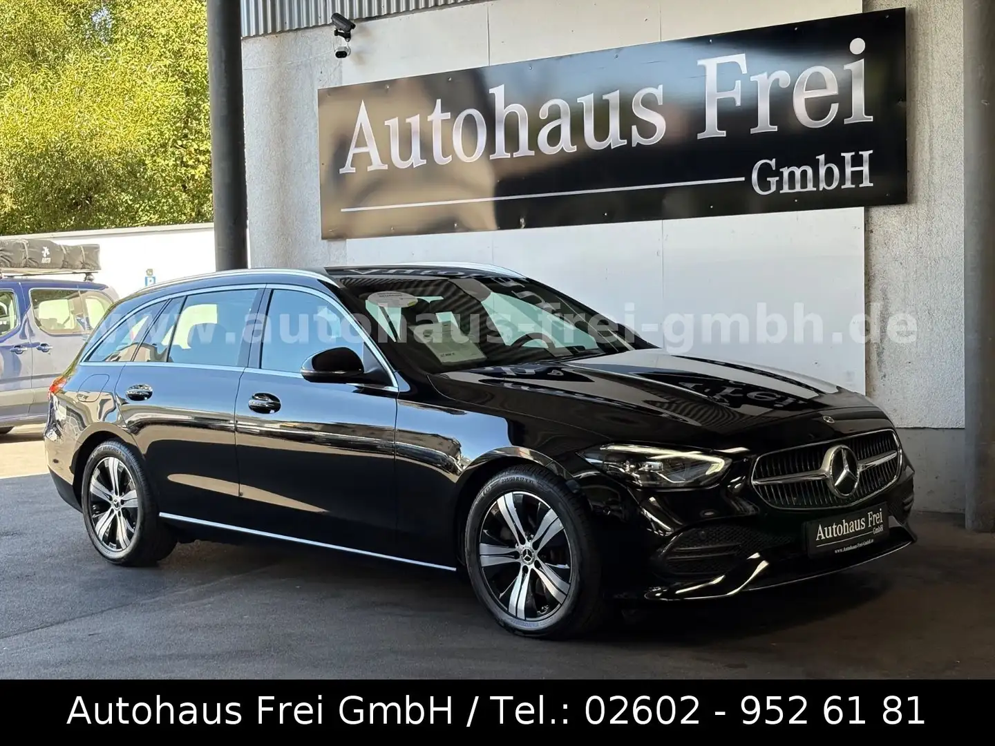 Mercedes-Benz C 220 d T *AVANTGARDE*LED*KAMERA*TOTW*AMBI*AHK Noir - 1