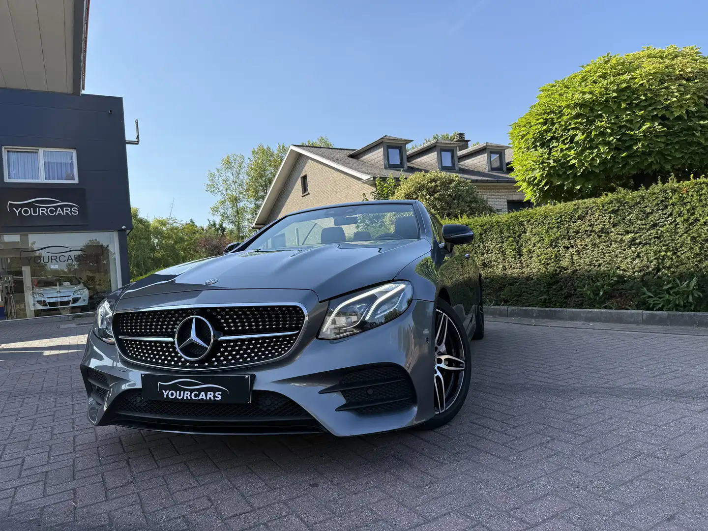 Mercedes-Benz E 220 Cabriolet * BURMESTER * HEADUP DISPLAY Gris - 1
