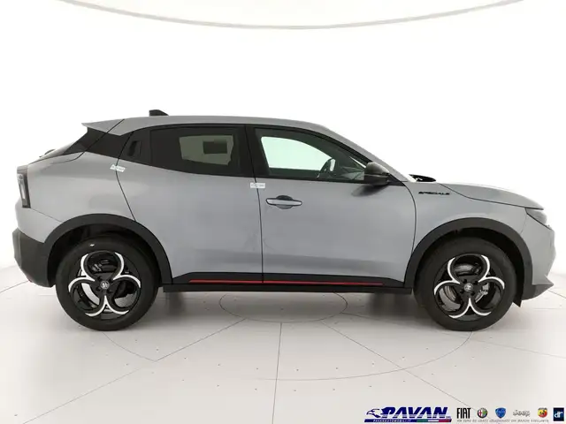 Alfa Romeo Junior view 5