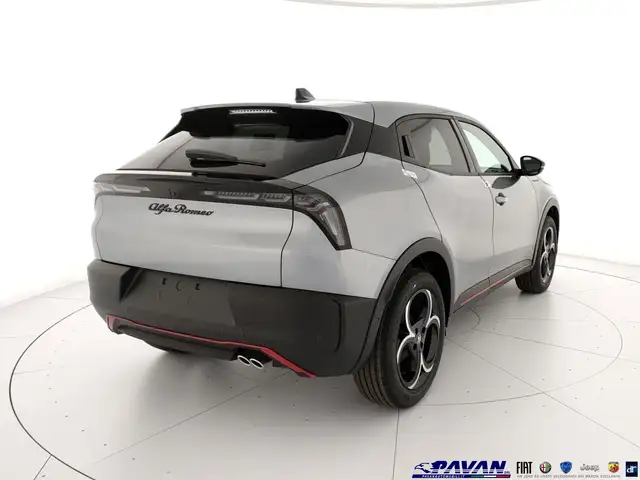 Alfa Romeo Junior view 3