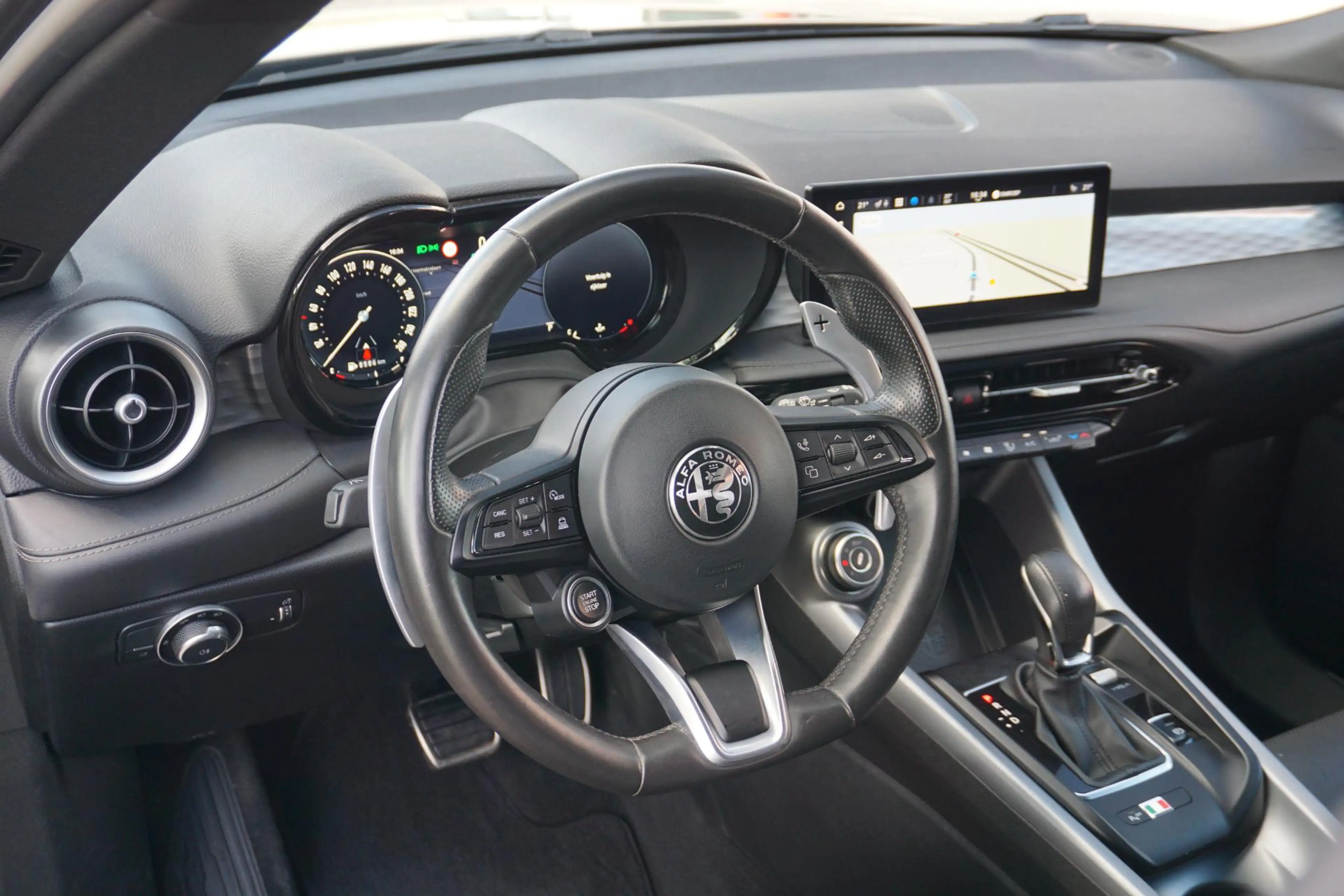 Alfa Romeo Tonale 1.5T Hybrid Veloce stoel koeling | leer | ACC | H& — photo 3