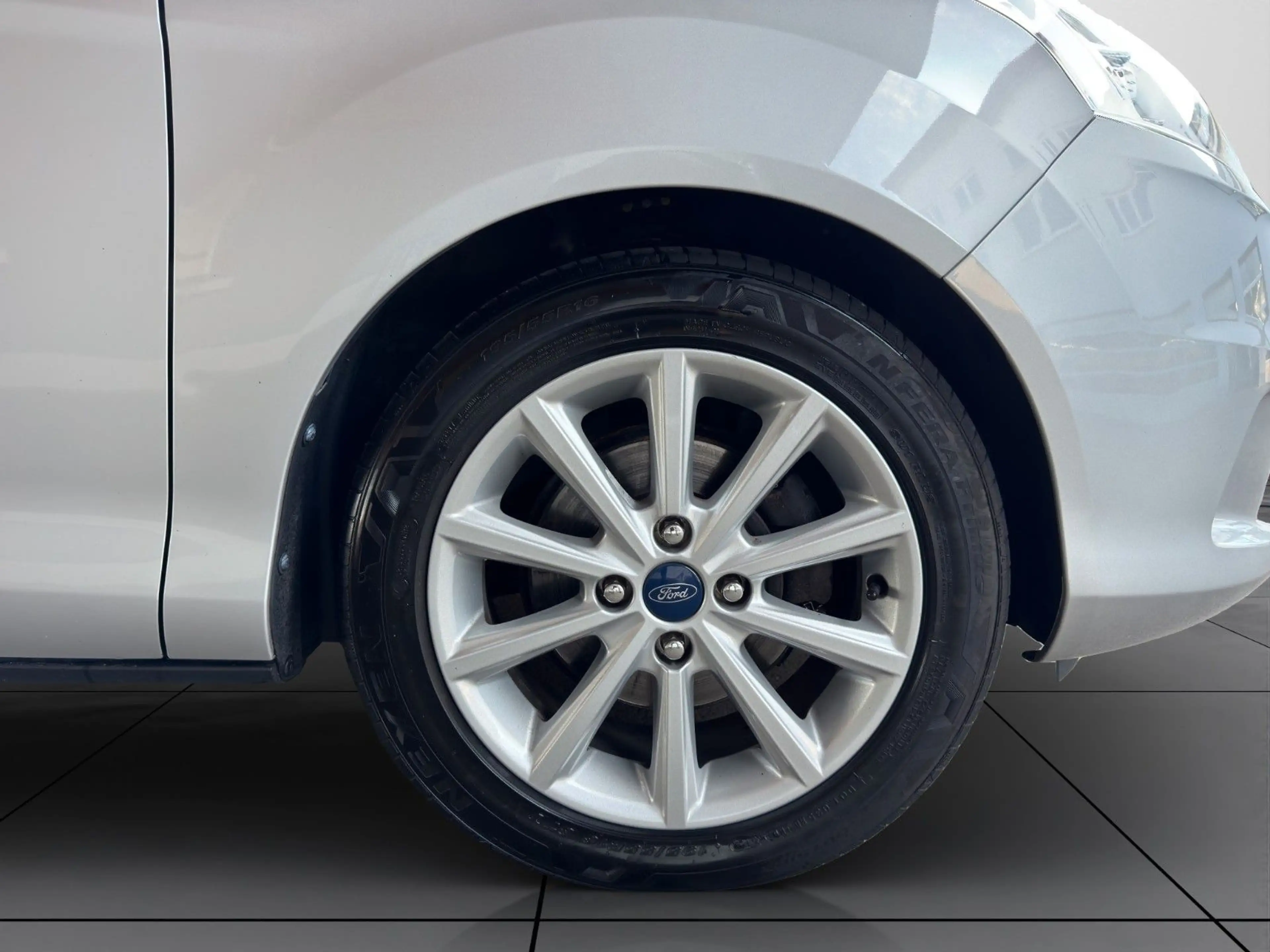 Ford B-Max 1.5 TDCi Titanium PANO/AHK/KLIMAAUT/TEMPO — photo 10