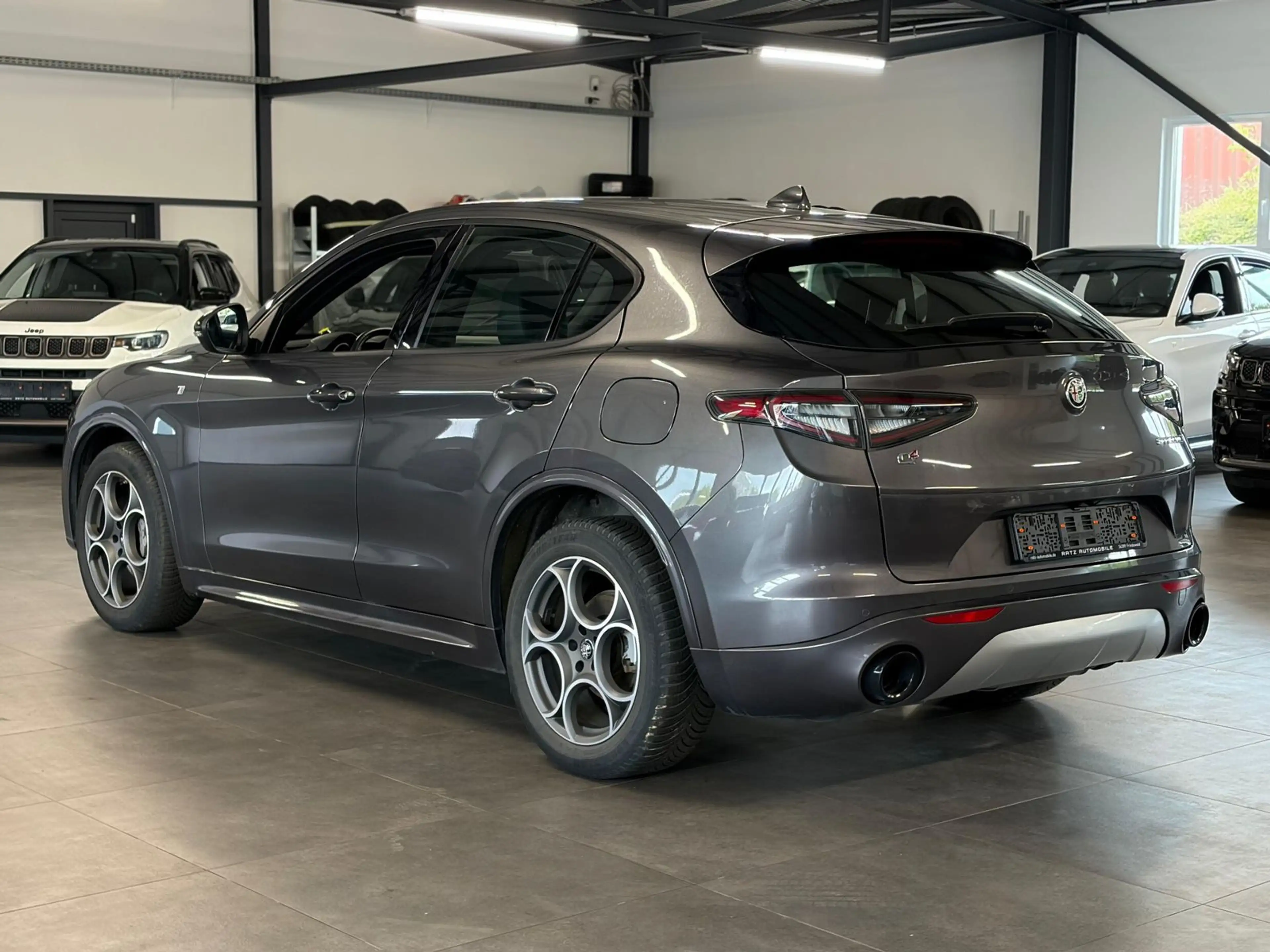 Alfa Romeo Stelvio Ti Q4 MATRIX+MEMO+ACC+KAM+TOT.W+AHK+ — photo 4