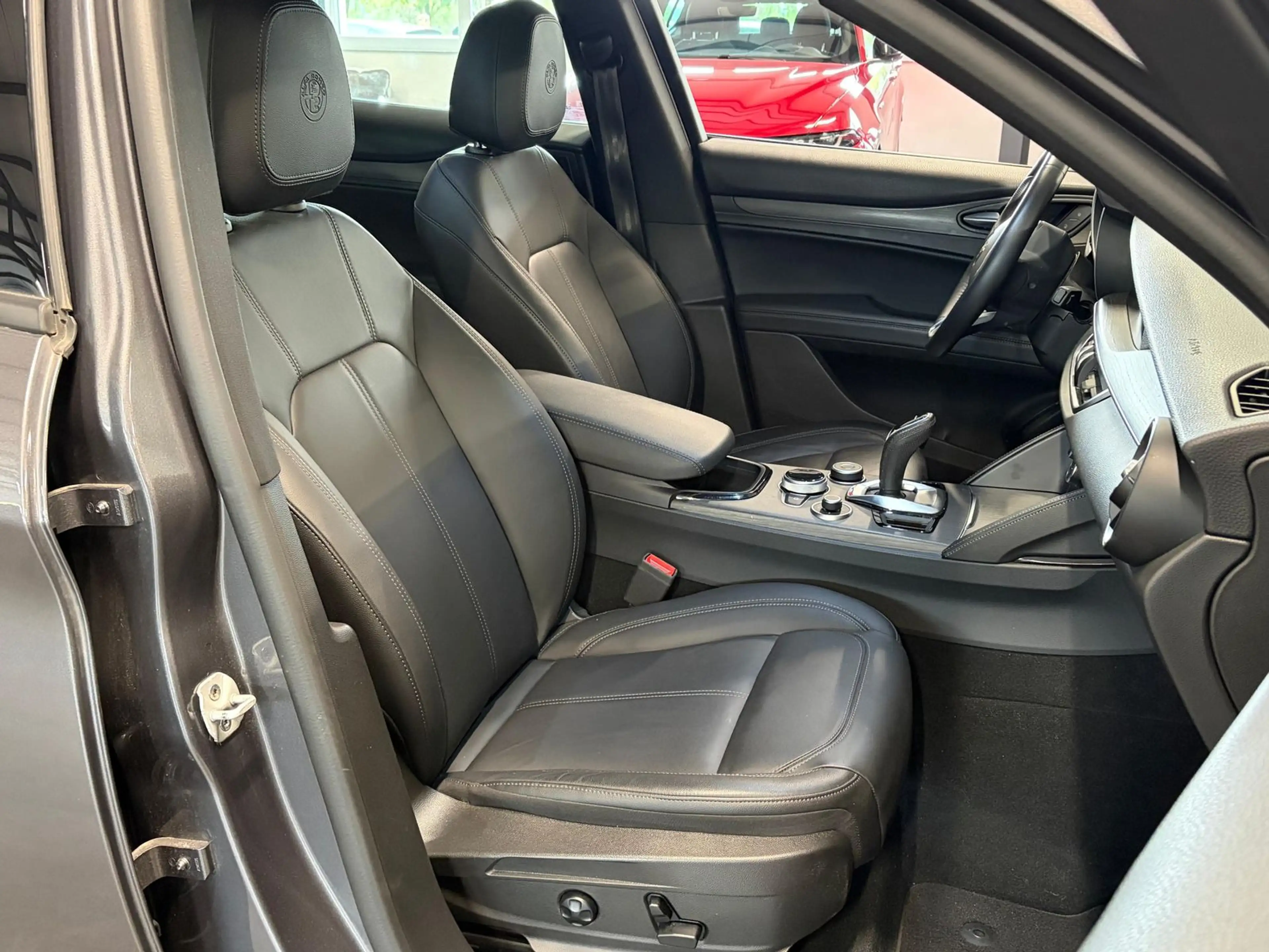 Alfa Romeo Stelvio Ti Q4 MATRIX+MEMO+ACC+KAM+TOT.W+AHK+ — photo 15