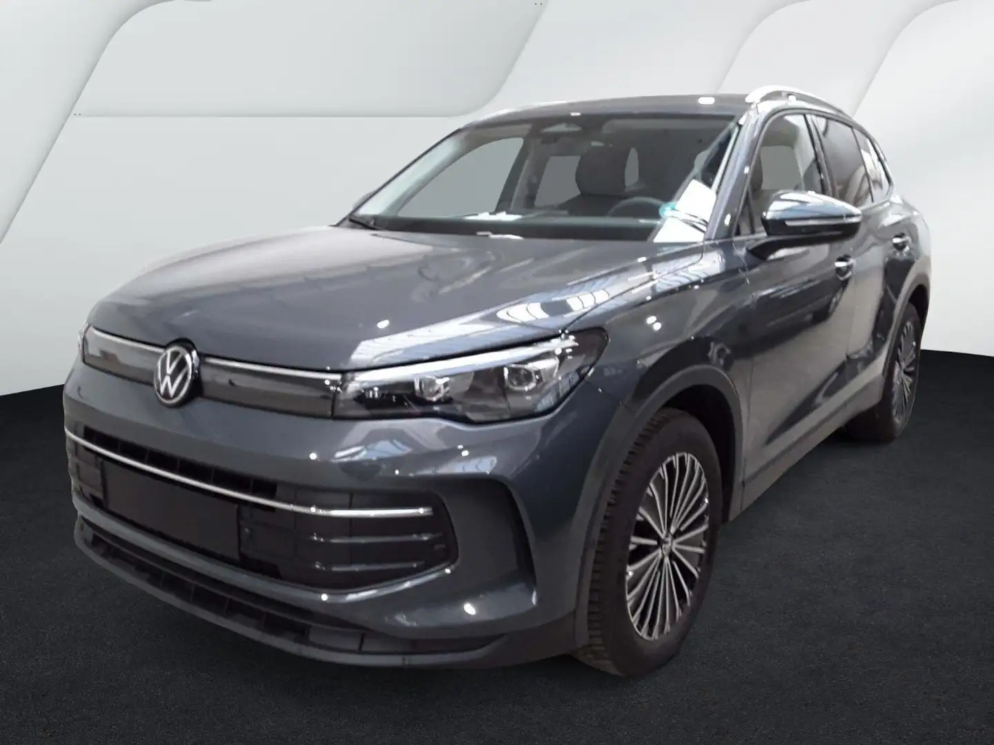 Volkswagen Tiguan 2.0 TDI Life *AHK*KAMERA*NAVI*LED* Grau - 2