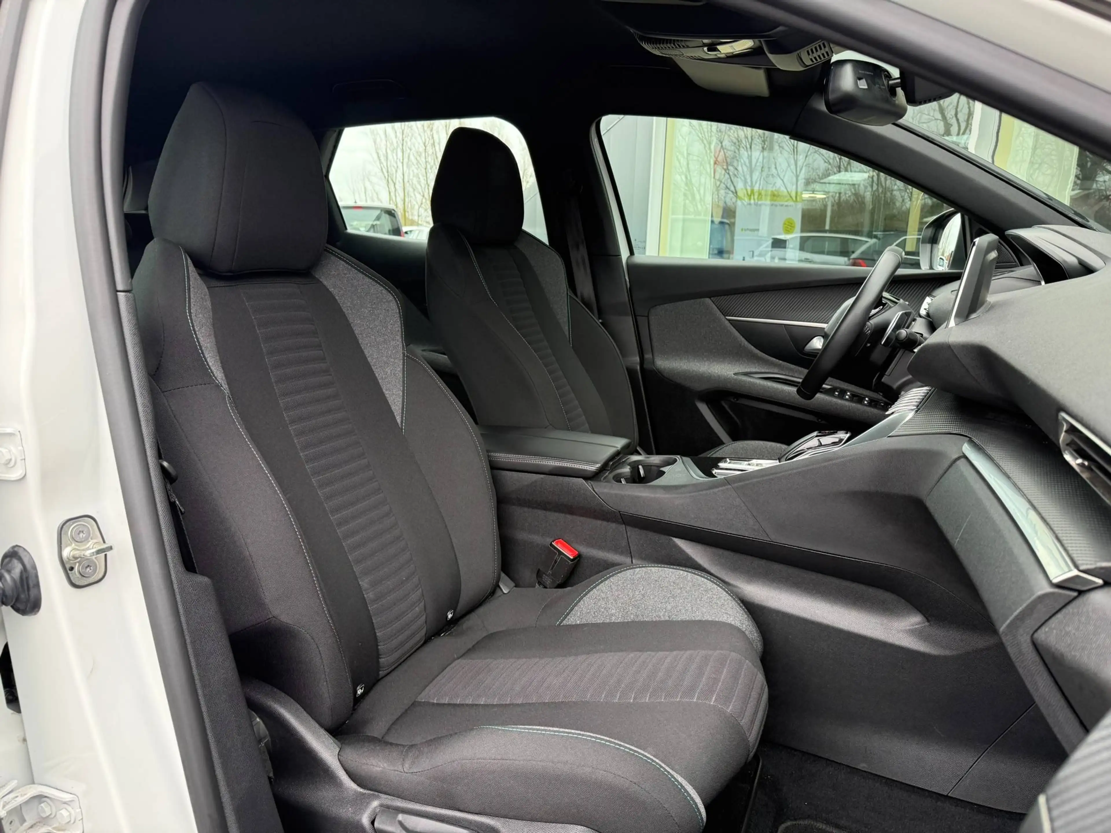 Peugeot 3008 AUTOMAAT / CAMERA & SENSOREN / CARPLAY / CRUISCONT — photo 16