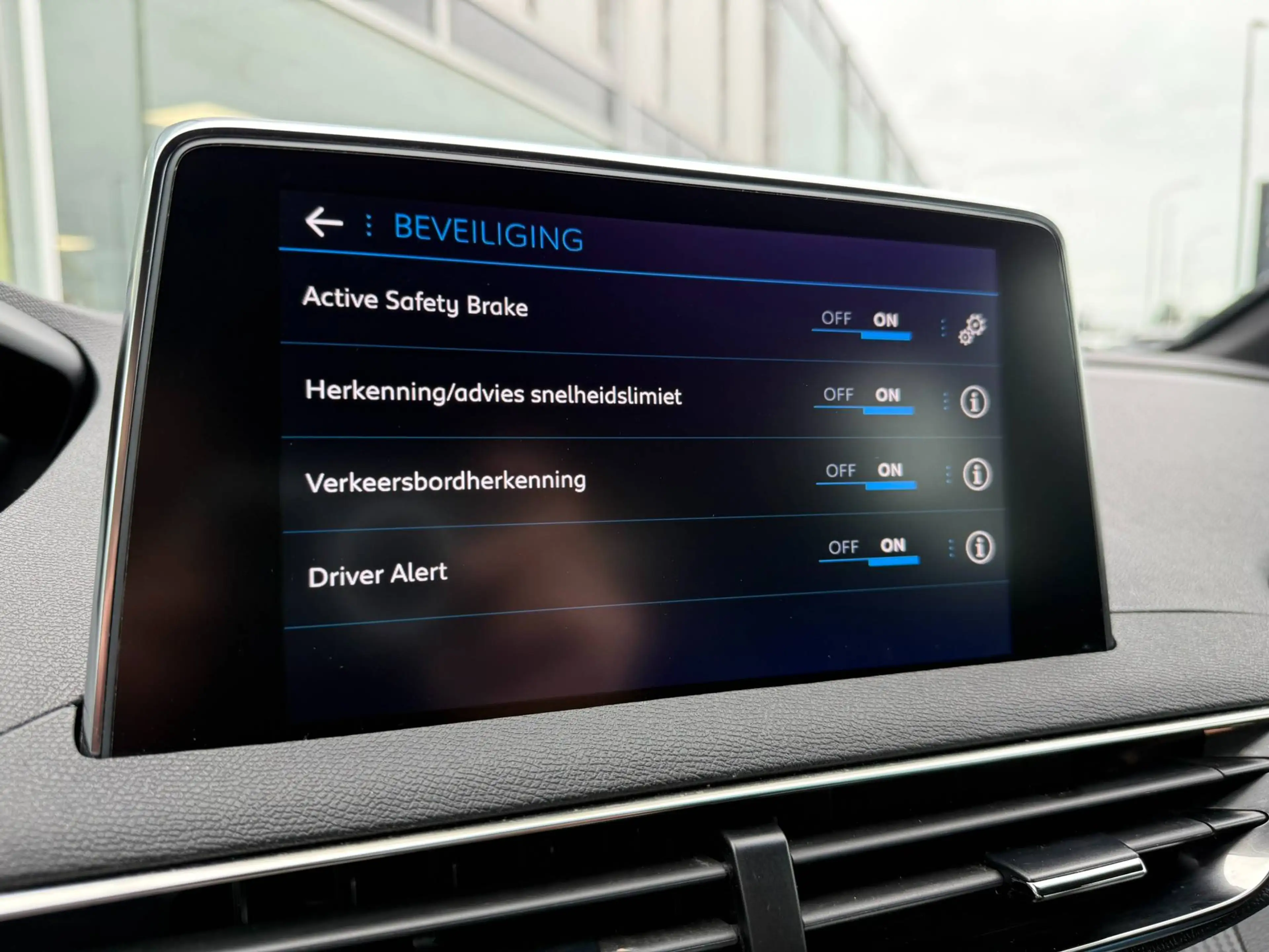 Peugeot 3008 AUTOMAAT / CAMERA & SENSOREN / CARPLAY / CRUISCONT — photo 30