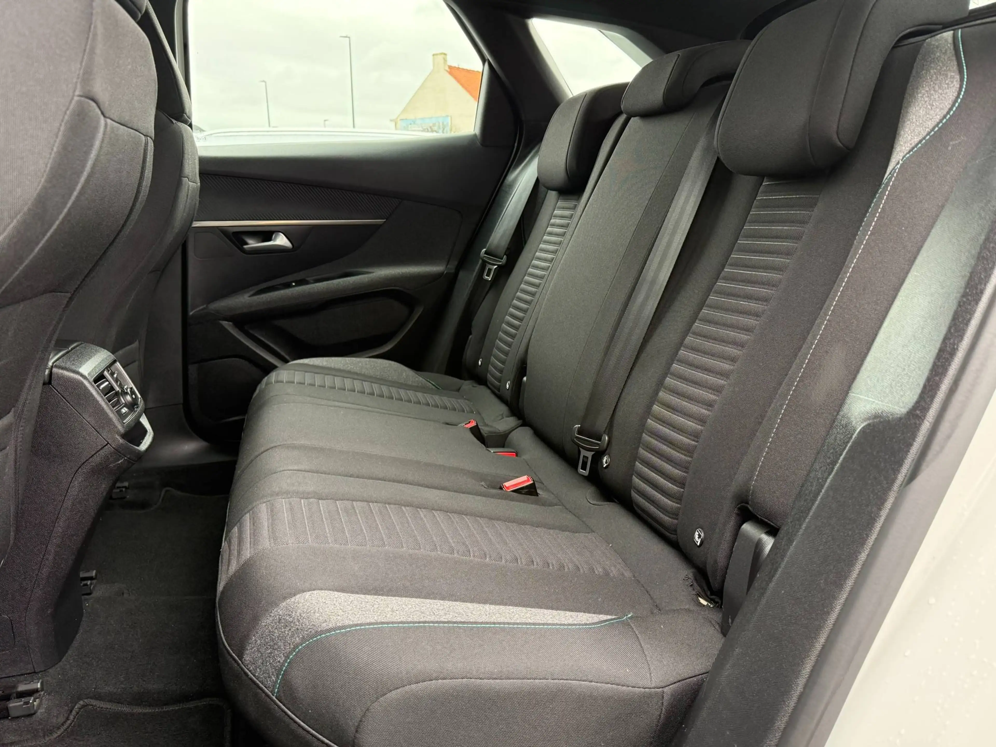 Peugeot 3008 AUTOMAAT / CAMERA & SENSOREN / CARPLAY / CRUISCONT — photo 14