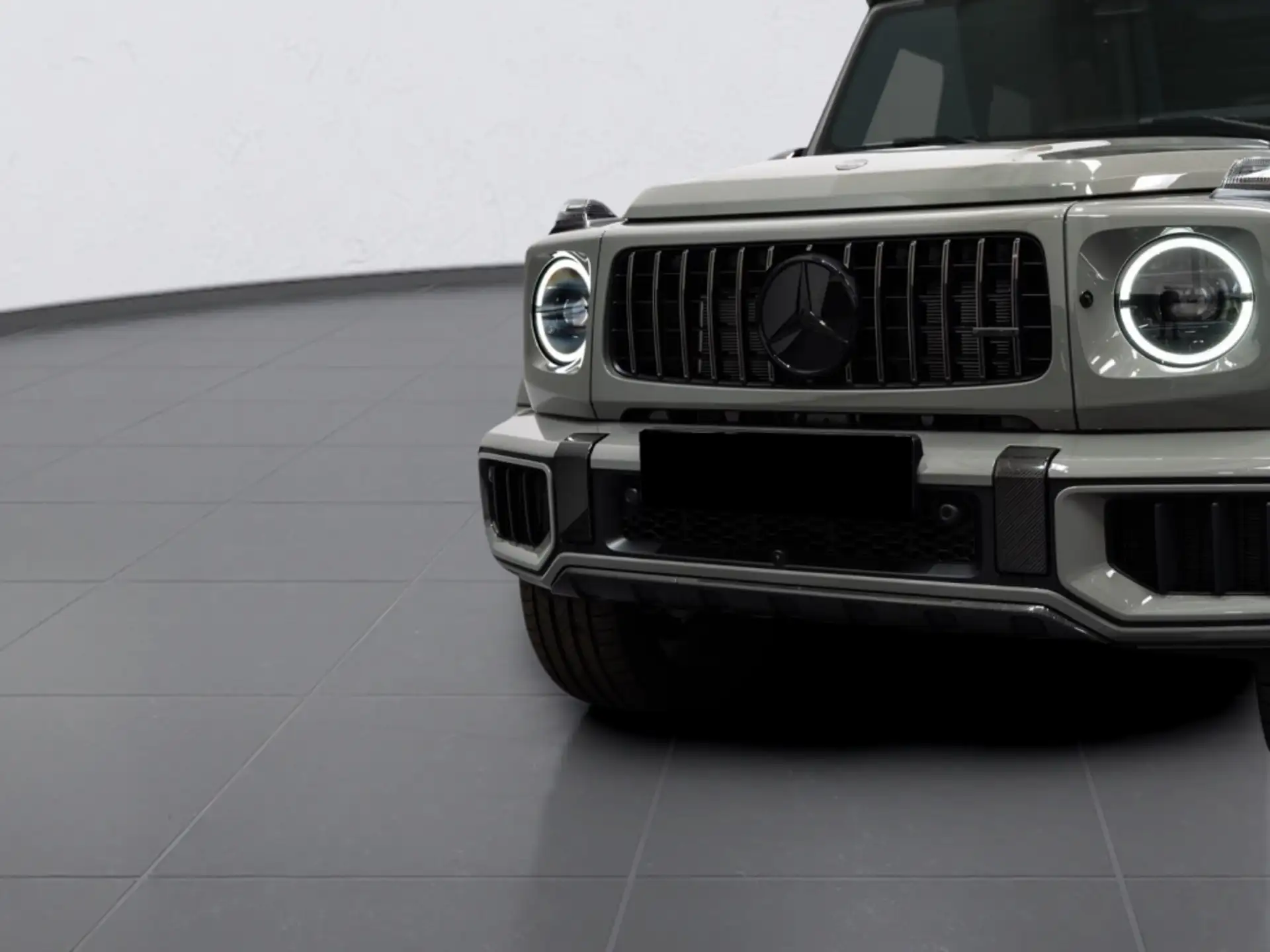 벤츠 G-Class G 63 AMG 2026 건메탈 사진 4