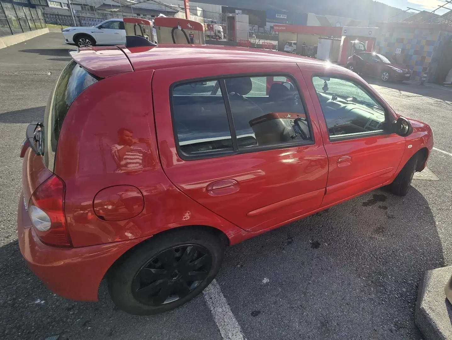 Renault Clio Grand Tour 1.2 Authentique Rojo - 2