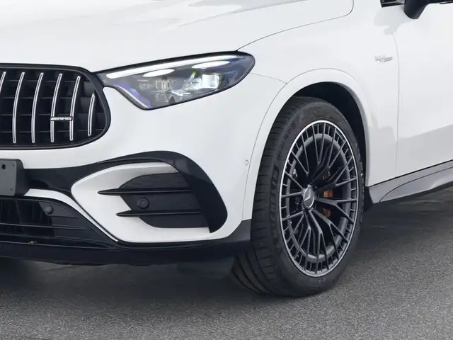 Mercedes-Benz GLC Class view 3