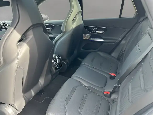 Mercedes-Benz GLC view 8