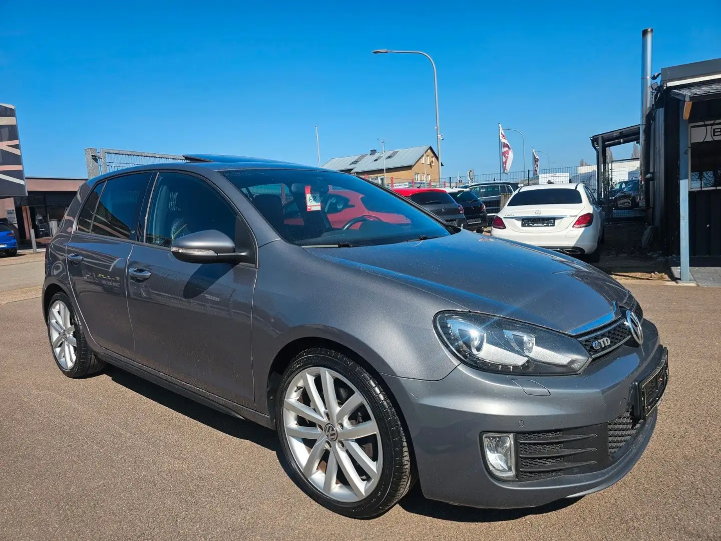 Volkswagen Golf VI GTD Navi+GSD+Leder+Bi-Xenon+DCC Grau - 2