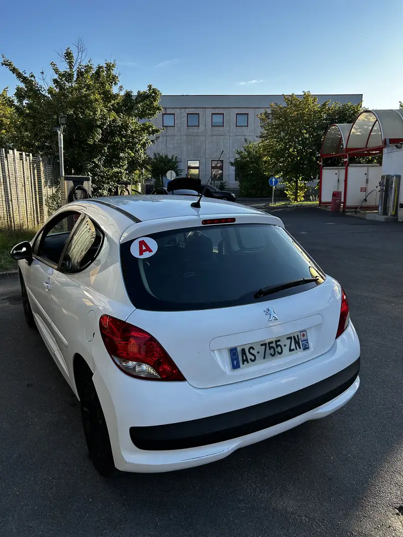 Peugeot 207 AFFAIRE 1.4 HDI 70 BLUE LION PACK CD CLIM - 2