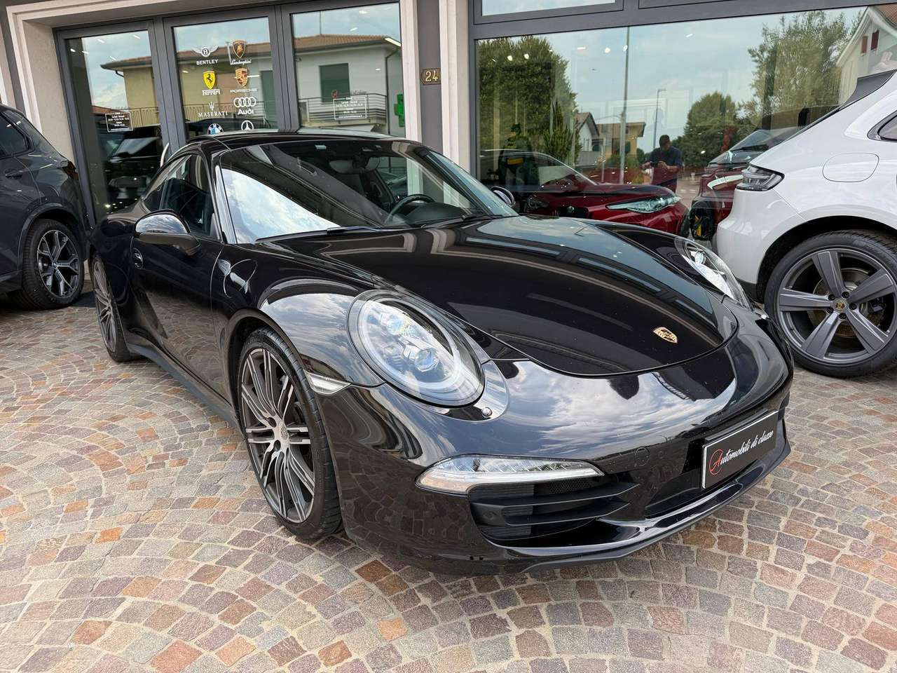 Porsche 911 911 Coupe 3.4 Carrera 4 E6-BLACK EDITION-TETTO-PASM-ACC RADAR-BOSE-UFFICIALE !