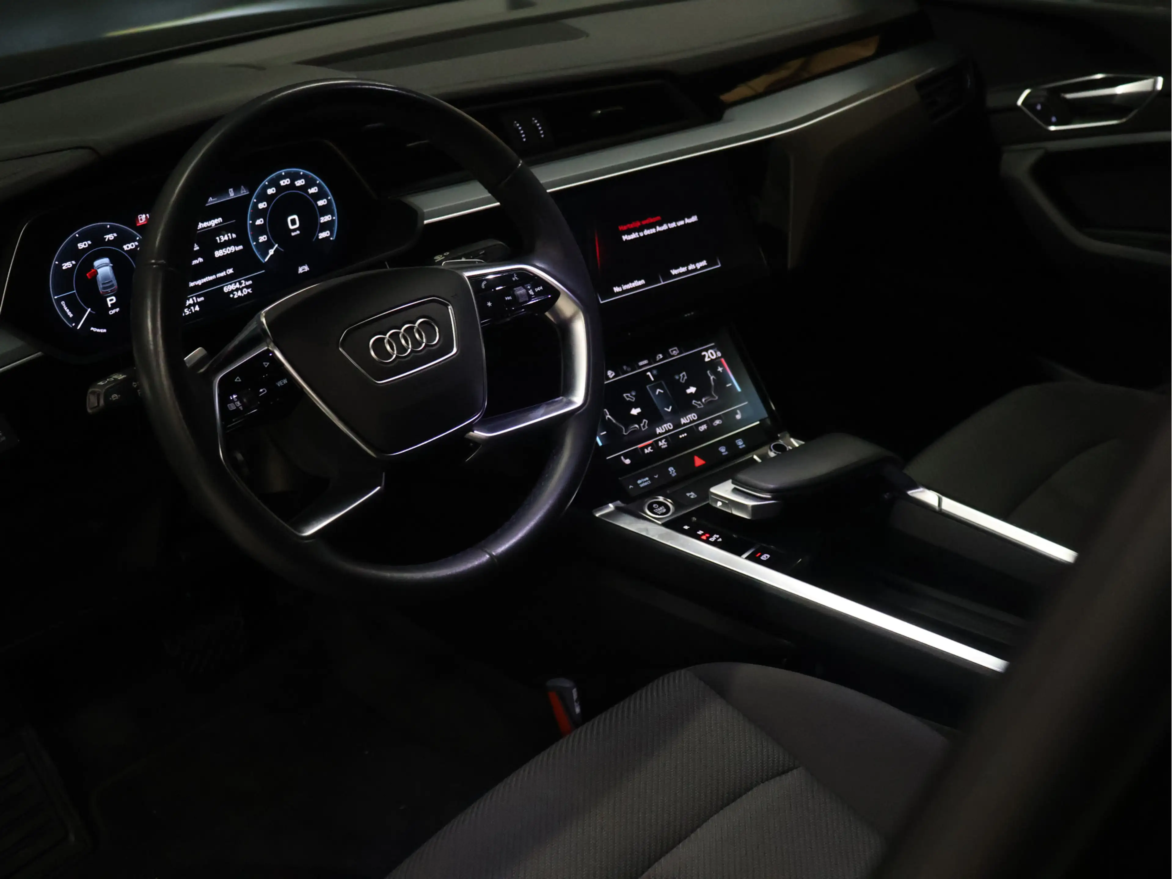 Audi e-tron Sportback 55 quattro edition 95 kWh [APPLE CARPLAY — photo 7