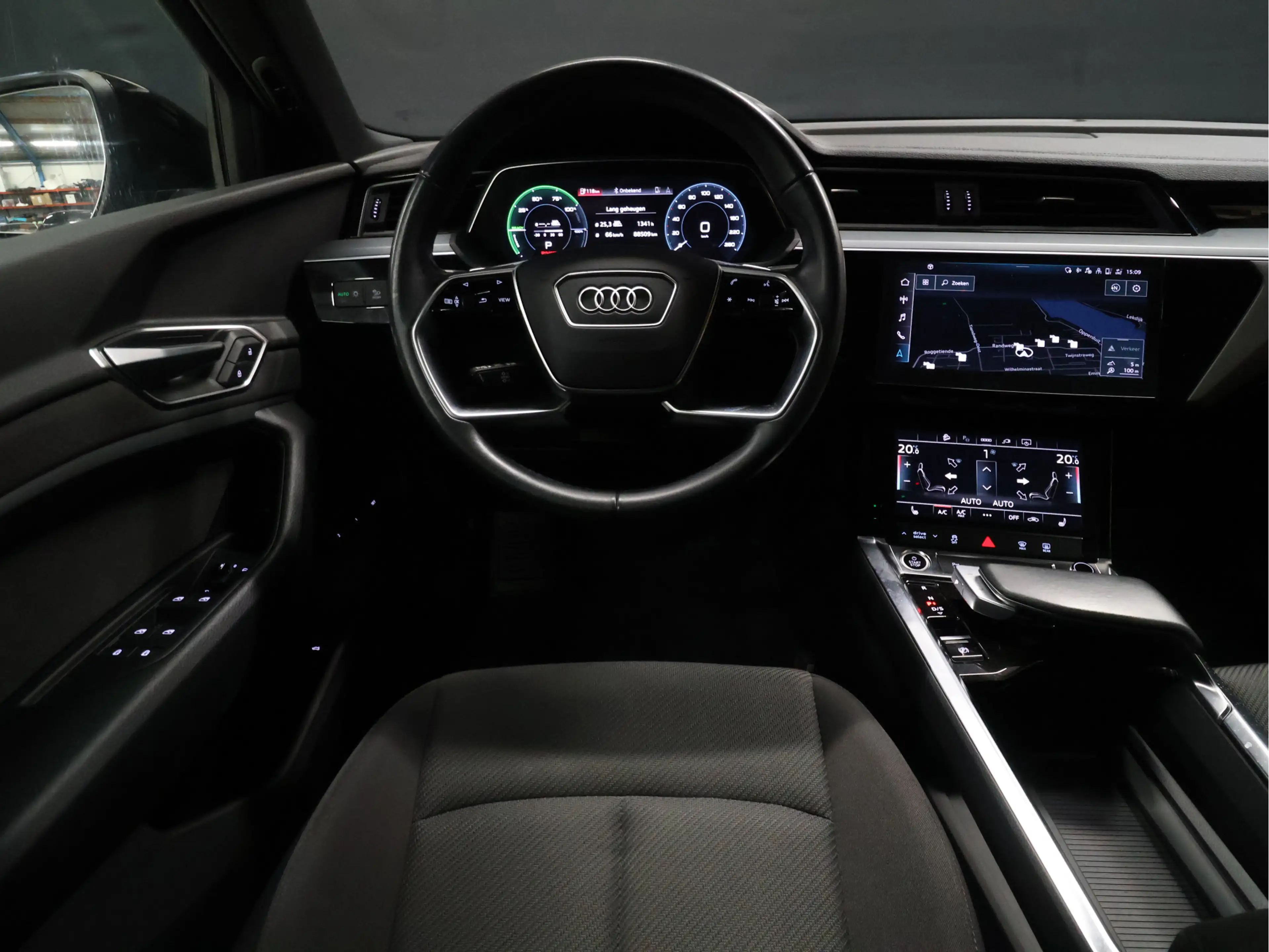 Audi e-tron Sportback 55 quattro edition 95 kWh [APPLE CARPLAY — photo 8