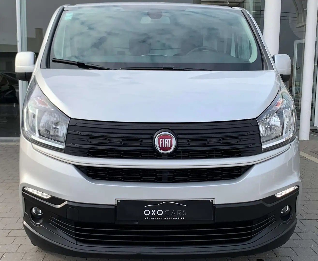 Renault Trafic 1.6D / 3 Places / Gps / Airco / Camera/11.149 HTVA Gris - 2