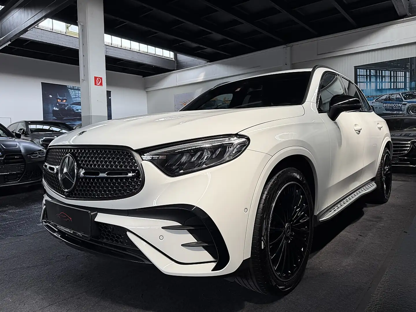 Mercedes-Benz GLC 220 d 4MATIC AMG PAKET * 1 BESITZ * FINANZIERUNG * Weiß - 1