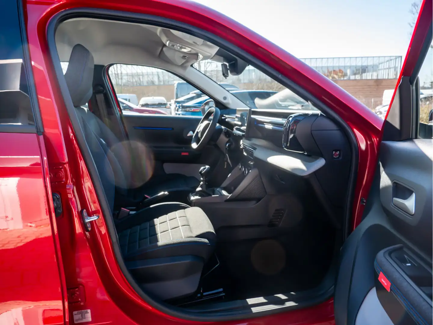 Citroen C3 1.2 Turbo 100 YOU Plus Paket PDC HUD LED Rouge - 2