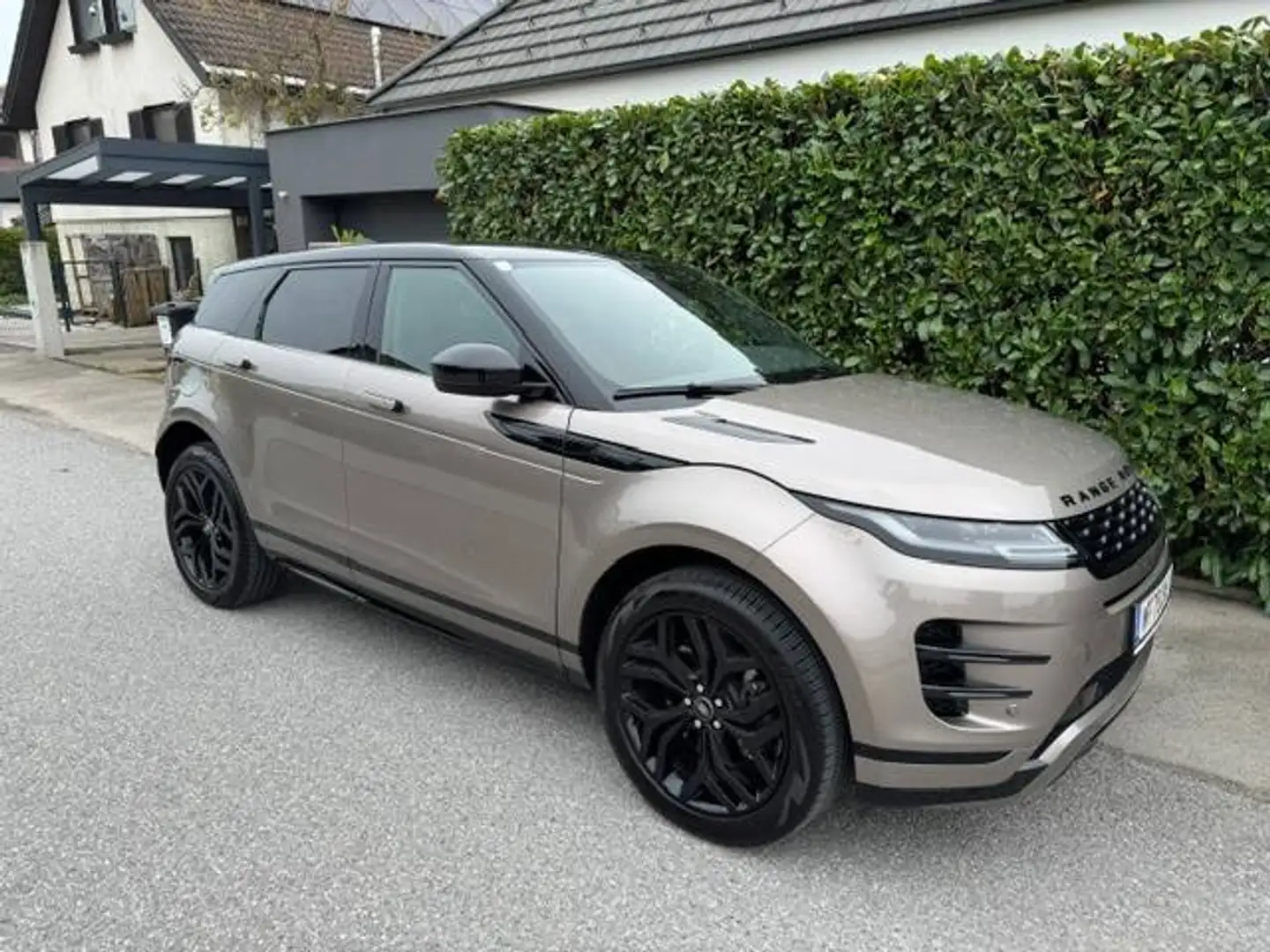 Land Rover Range Rover Evoque Range Rover Evoque P300e R-Dynamic SE Plugin Hybrid Bronze - 1