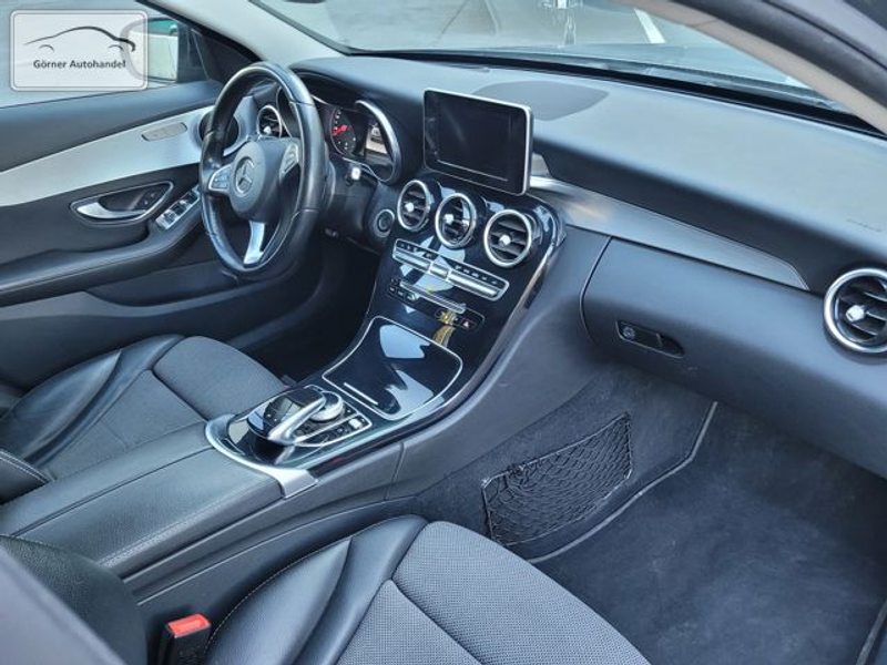 Mercedes-Benz C 250 d T Avantgarde Night+HUD+Kamera+Pano+18" — photo 8