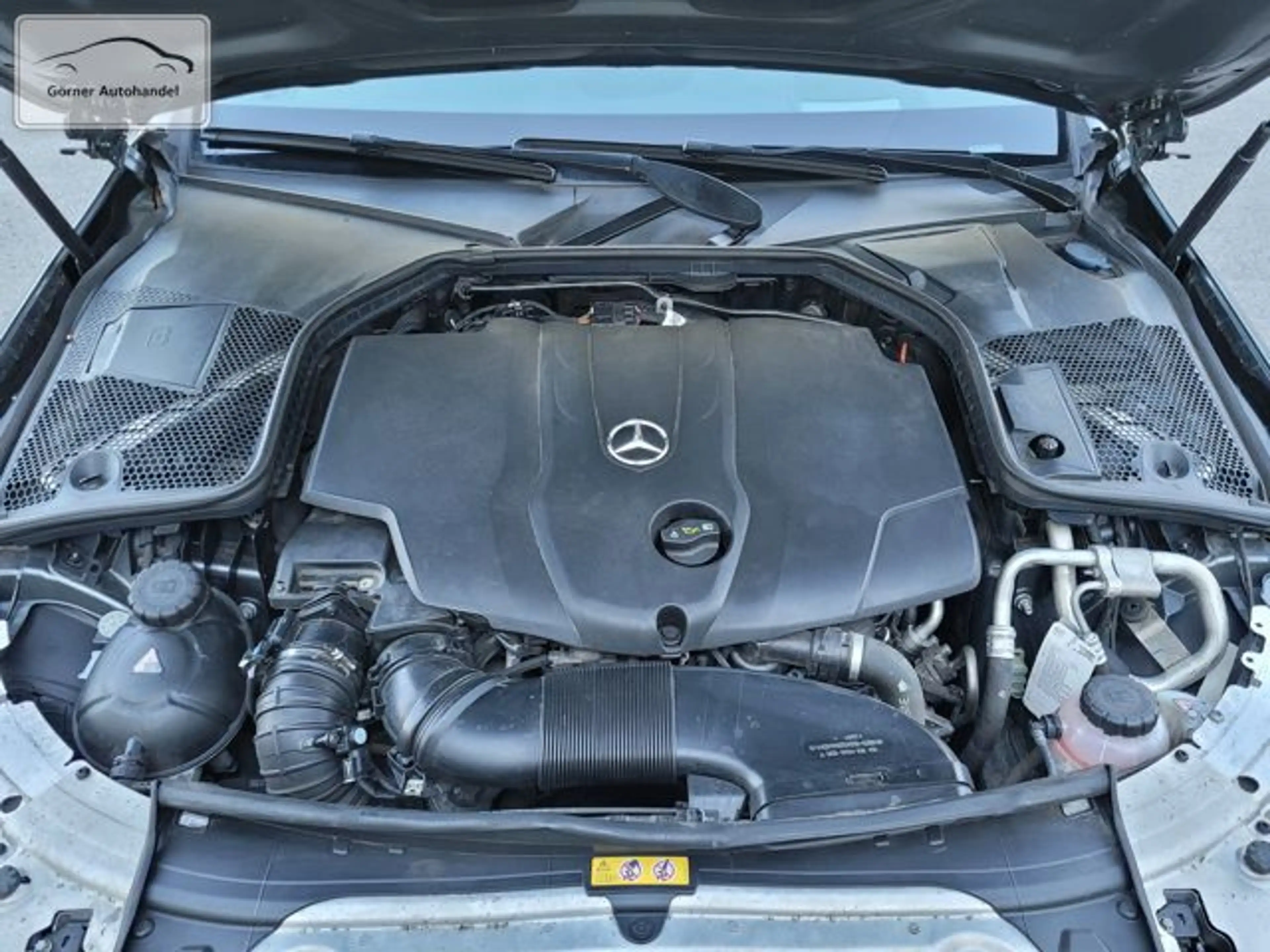 Mercedes-Benz C 250 d T Avantgarde Night+HUD+Kamera+Pano+18" — photo 13