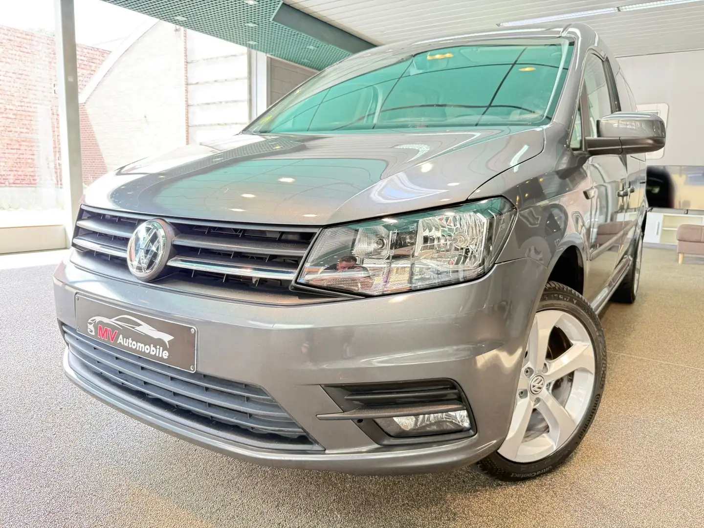Volkswagen Caddy Maxi 2.0 TDi SCR Maxi * Navi * Caméra * Clim Grigio - 1