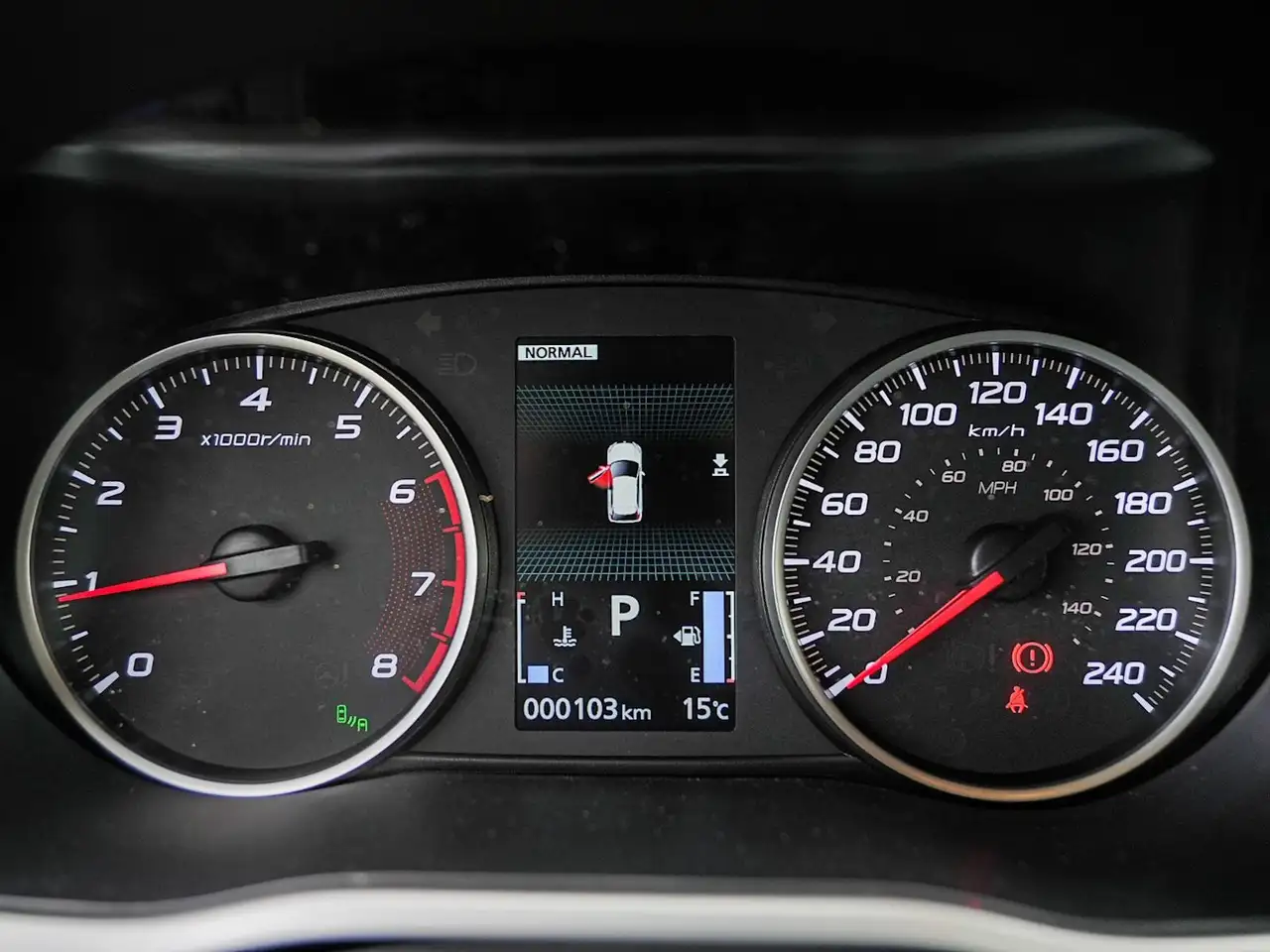Mitsubishi Eclipse Cross снимка Mitsubishi Eclipse Cross