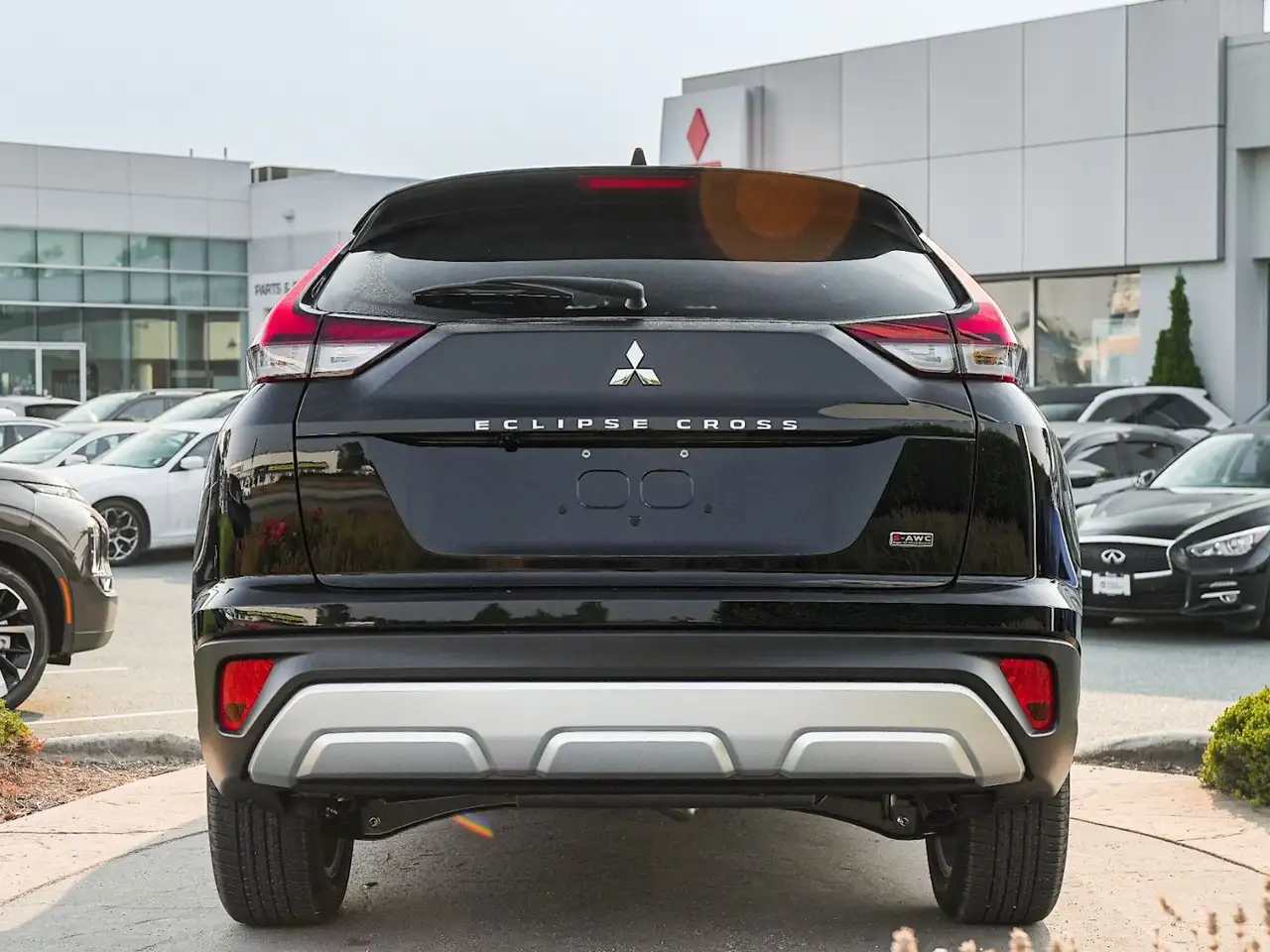Mitsubishi Eclipse Cross снимка Mitsubishi Eclipse Cross