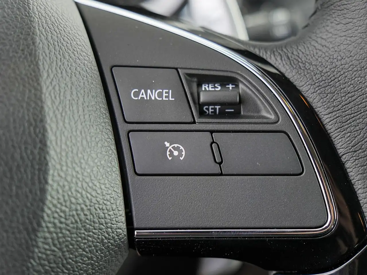 Mitsubishi Eclipse Cross снимка Mitsubishi Eclipse Cross