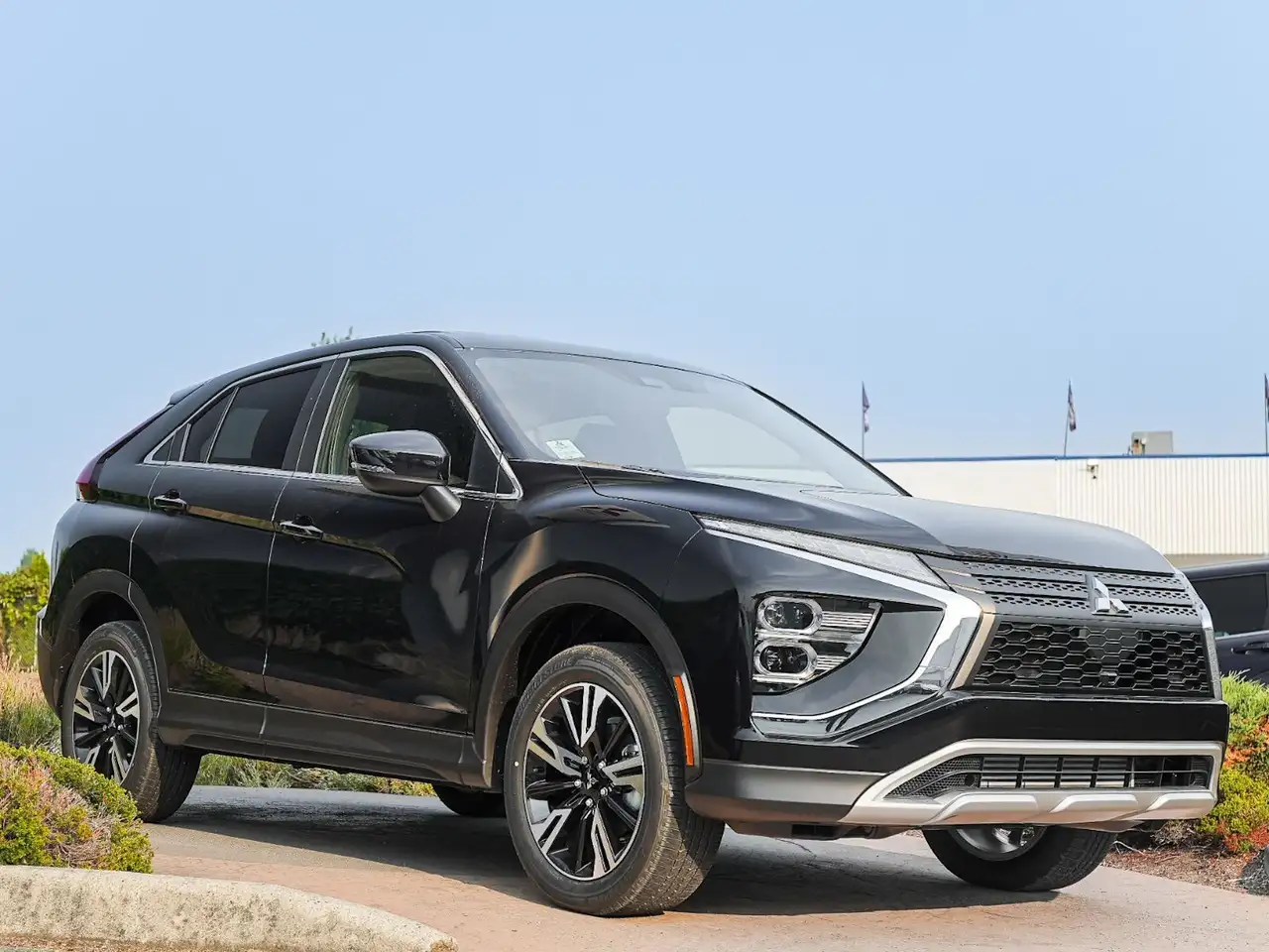 Mitsubishi Eclipse Cross снимка Mitsubishi Eclipse Cross