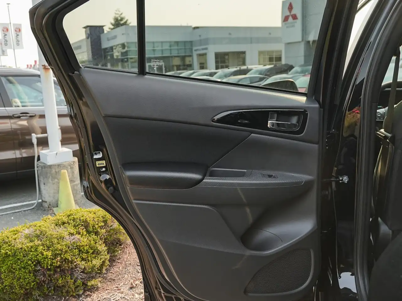 Mitsubishi Eclipse Cross снимка Mitsubishi Eclipse Cross