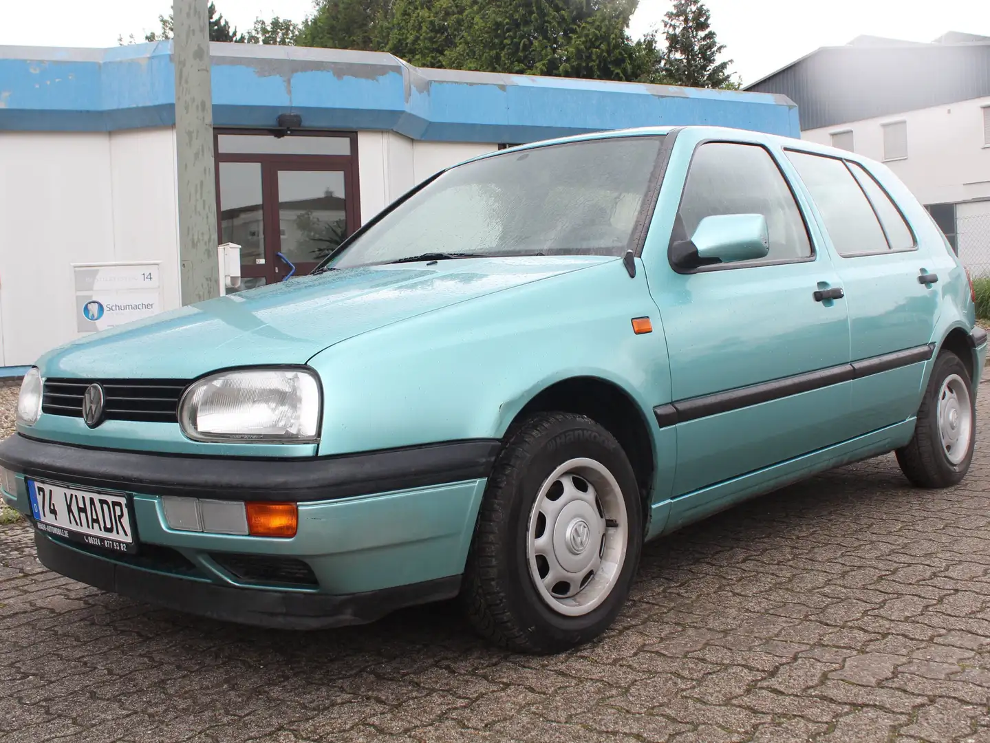 Volkswagen Golf 1.8 GL Vert - 1
