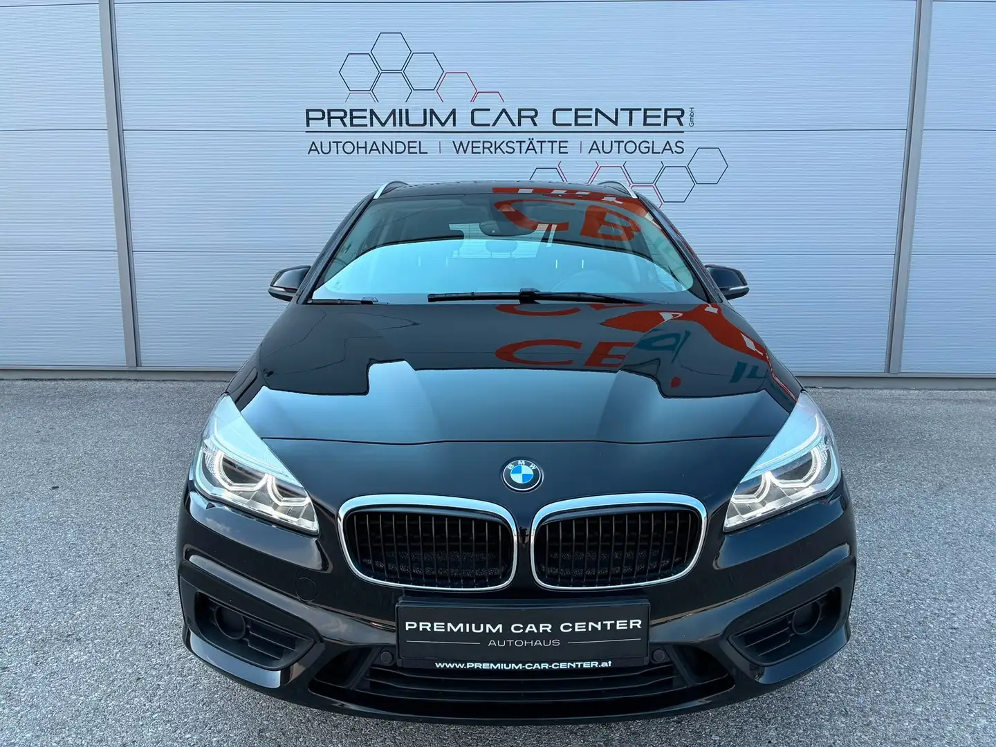 BMW 218 d xDrive LED / SITZHZG. / NAVI / PARKPILOT Schwarz - 2