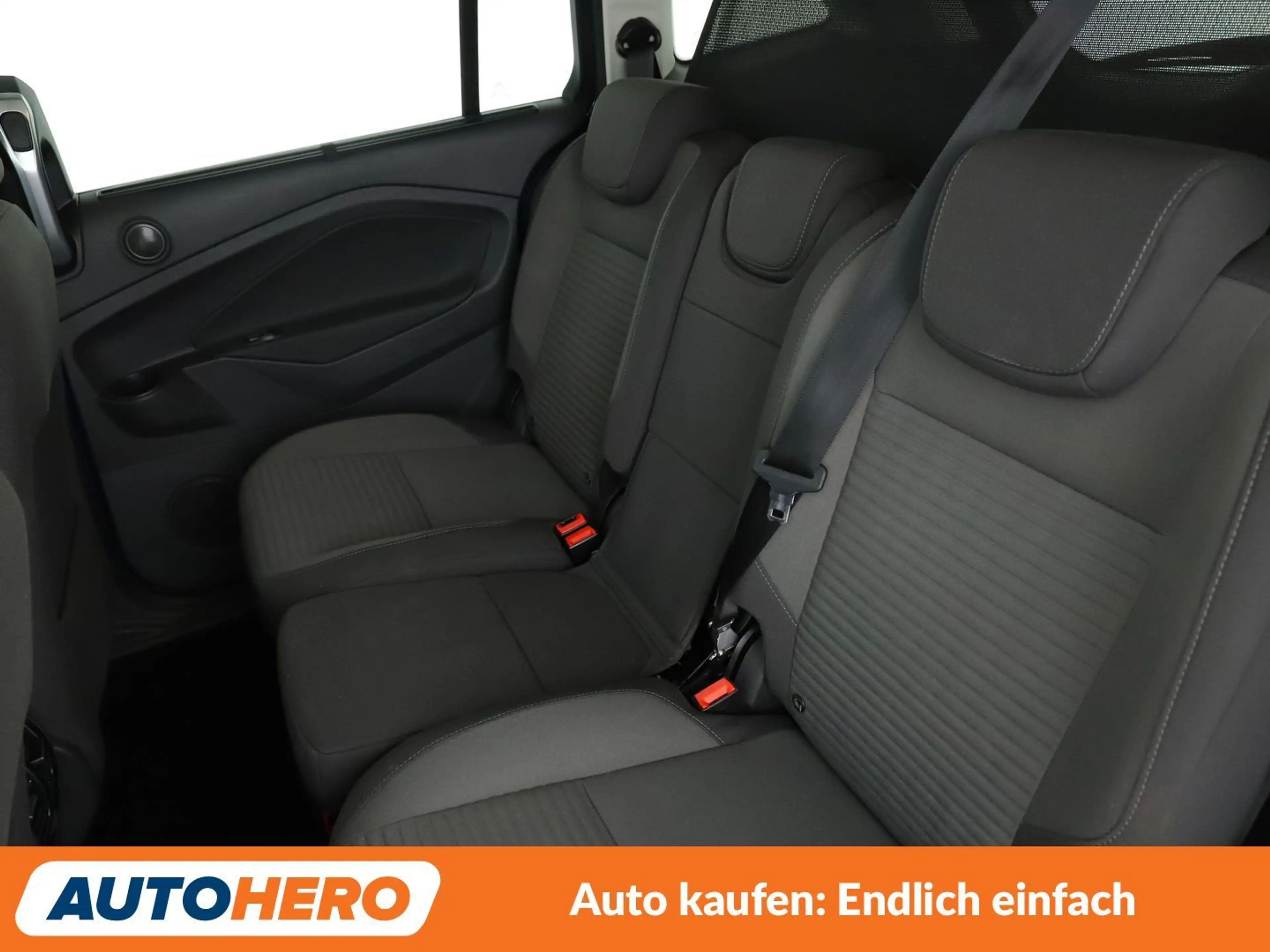 Ford Grand C-Max 1.0 EcoBoost Titanium*NAVI*SPUR*PDC*SHZ*KLIMA* — photo 14