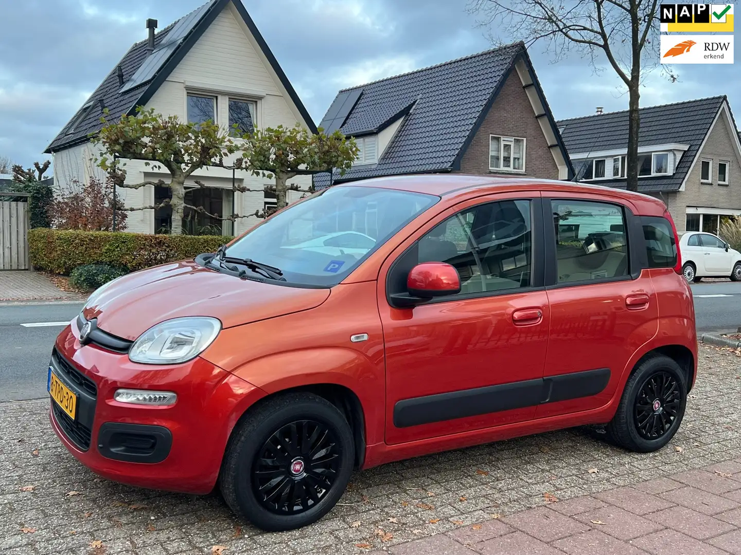 Fiat Panda 0.9 TwinAir Edizione Cool 62.000 km NL-AUTO-NAP Rouge - 1