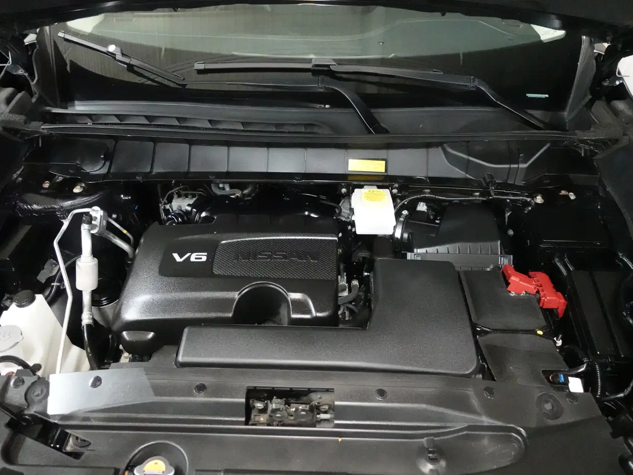 Nissan Pathfinder снимка Nissan Pathfinder
